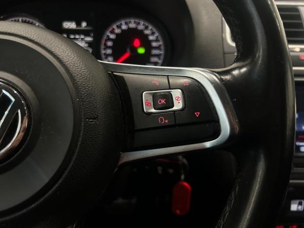 Volkswagen Polo V Рестайлинг с пробегом 2018 года, цена 949 000 рублей, 176659 км, седан, Автокод Объявления