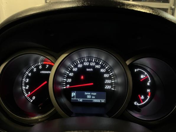 Suzuki Grand Vitara II Рестайлинг с пробегом 2010 года, цена 1 100 000 рублей, 198025 км, внедорожник, Автокод Объявления