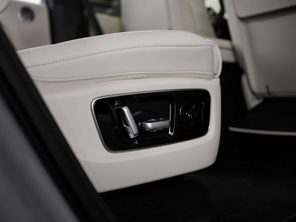 Новый Li Auto (Lixiang) L9 I Рестайлинг 2026 года, цена 12 090 000 рублей, внедорожник, Автокод Объявления