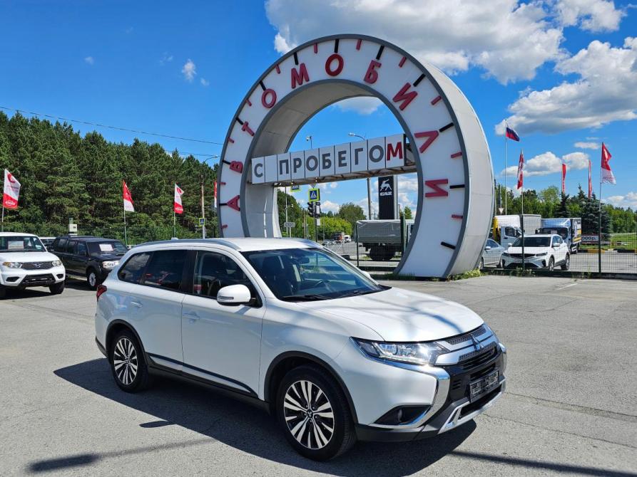 Mitsubishi Outlander III Рестайлинг 3 Тюмень  - изображение 1