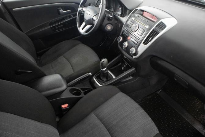 Kia Ceed I Рестайлинг с пробегом 2011 года, цена 529 000 рублей, 256500 км, хэтчбек, Автокод Объявления