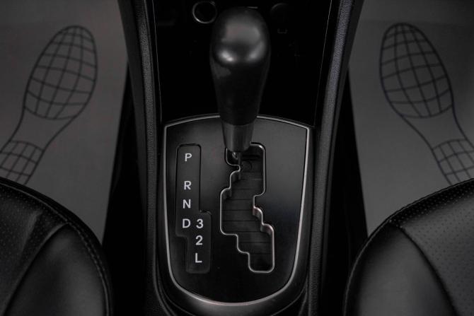Hyundai Solaris I Рестайлинг с пробегом 2015 года, цена 819 000 рублей, 204000 км, седан, Автокод Объявления