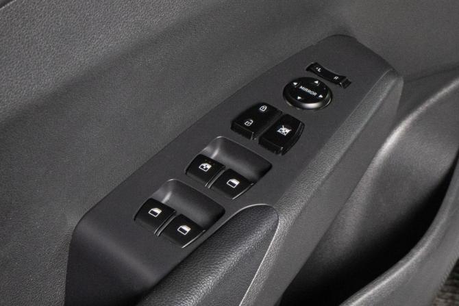 Hyundai Solaris II Рестайлинг с пробегом 2021 года, цена 1 999 000 рублей, 35800 км, седан, Автокод Объявления