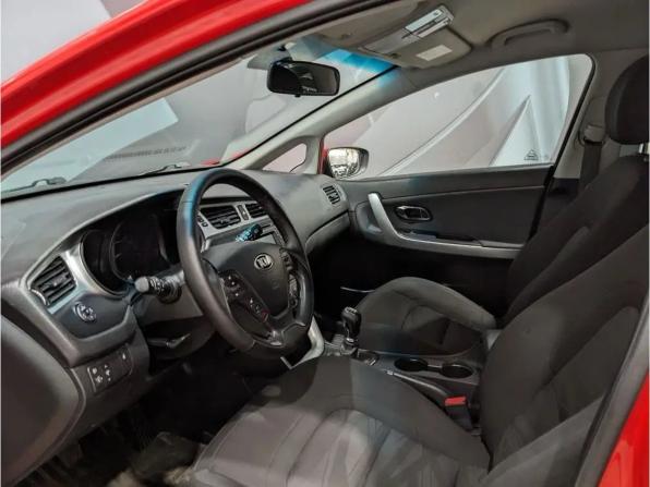 Kia Ceed II с пробегом 2014 года, цена 745 000 рублей, 147900 км, хэтчбек, Автокод Объявления