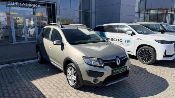 Renault Sandero II с пробегом 2015 года, цена 935 000 рублей, 99127 км, хэтчбек, Автокод Объявления