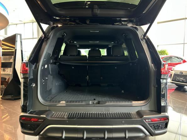 Lexus LX IV с пробегом 2023 года, цена 13 358 000 рублей, 91400 км, внедорожник, Автокод Объявления