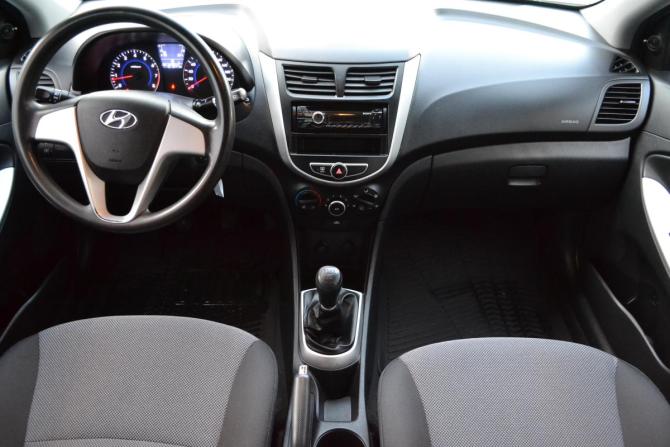 Hyundai Solaris I с пробегом 2013 года, цена 800 000 рублей, 127346 км, седан, Автокод Объявления
