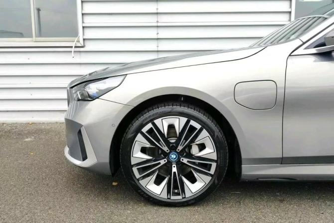 BMW i5 с пробегом 2024 года, цена 6 990 000 рублей, 10478 км, седан, Автокод Объявления