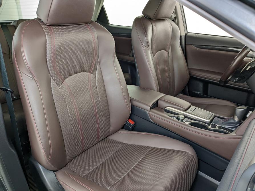 Lexus RX IV Рестайлинг Москва  - изображение 24