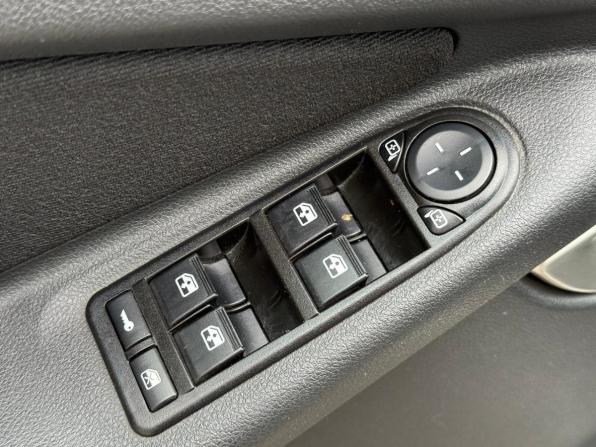 Lada (ВАЗ) Granta I Рестайлинг с пробегом 2021 года, цена 935 000 рублей, 32033 км, хэтчбек, Автокод Объявления