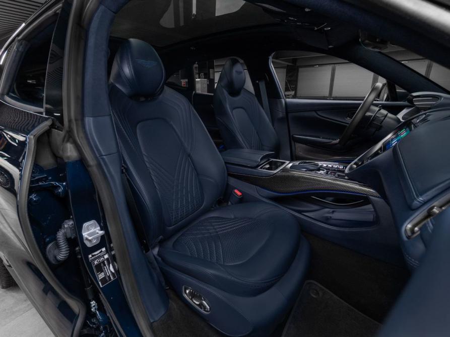 Aston Martin DBX I Москва  - изображение 27