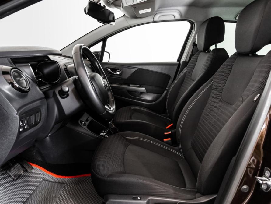 Renault Kaptur I Санкт-Петербург  - изображение 18