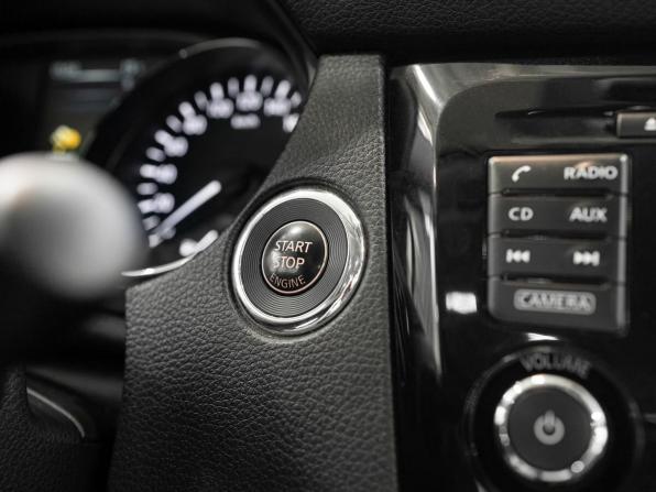 Nissan Qashqai II с пробегом 2018 года, цена 1 549 000 рублей, 108340 км, внедорожник, Автокод Объявления