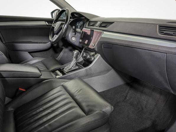 Skoda Superb III с пробегом 2018 года, цена 1 844 900 рублей, 260000 км, лифтбек, Автокод Объявления