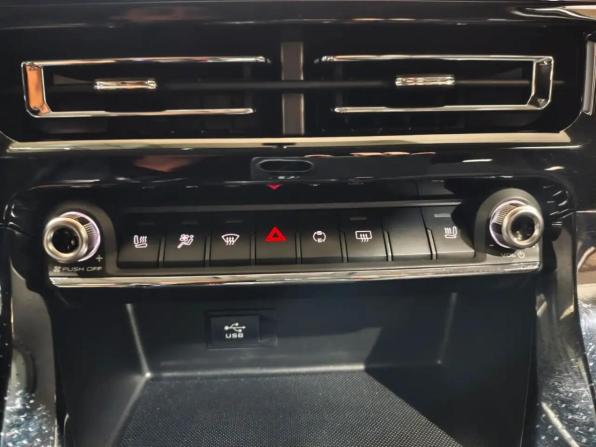 Haval M6 II с пробегом 2024 года, цена 1 860 000 рублей, 30359 км, внедорожник, Автокод Объявления