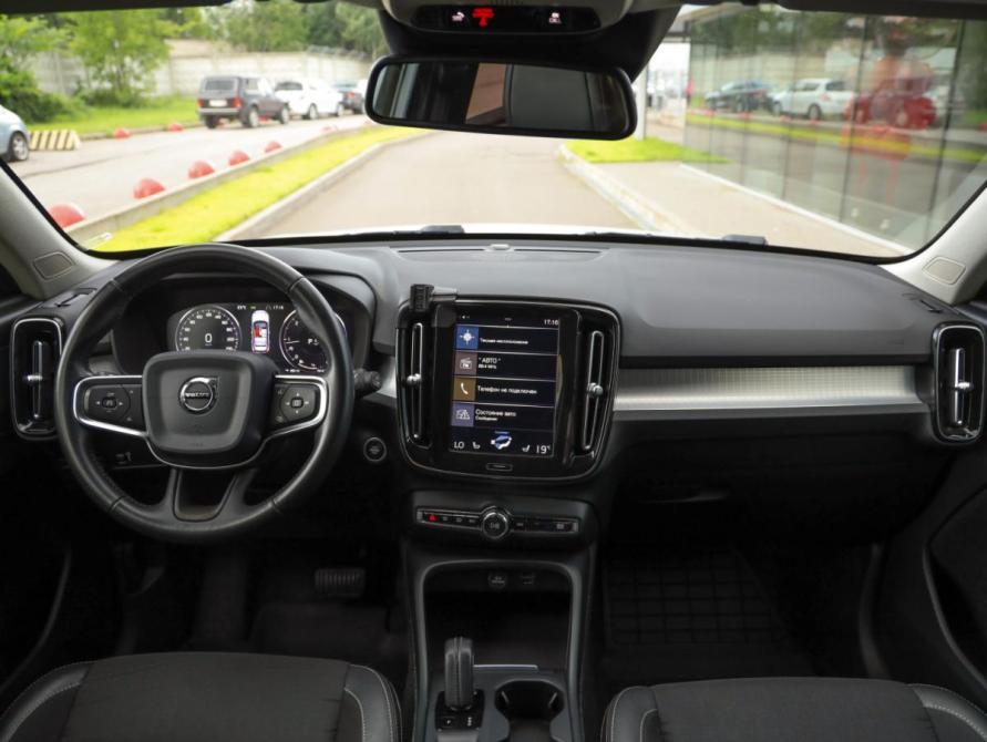 Volvo XC40 I Санкт-Петербург  - изображение 12