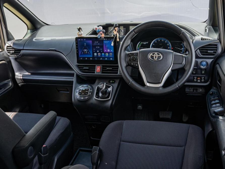 Toyota Voxy III (R80) Краснодар  - изображение 6