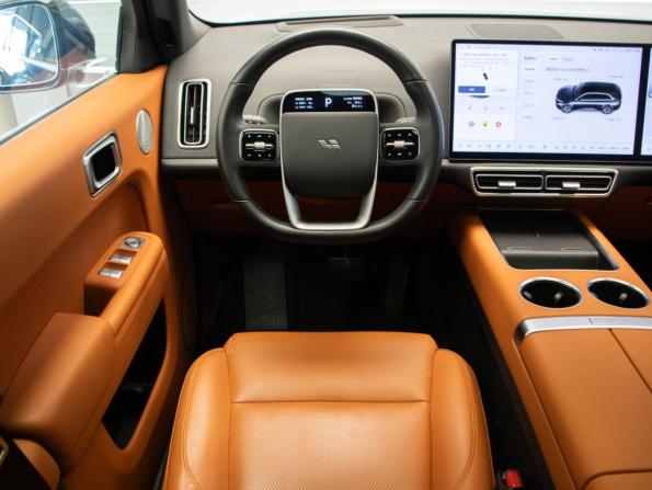Li Auto (Lixiang) L7 I с пробегом 2023 года, цена 6 150 000 рублей, 26123 км, внедорожник, Автокод Объявления