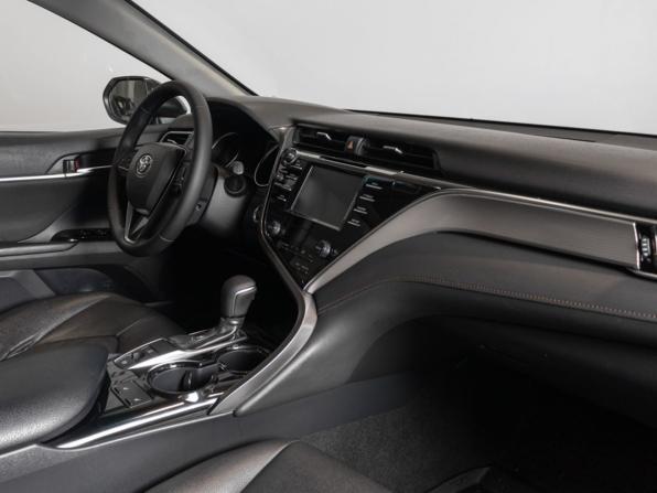 Toyota Camry VIII (XV70) с пробегом 2020 года, цена 2 400 000 рублей, 110610 км, седан, Автокод Объявления