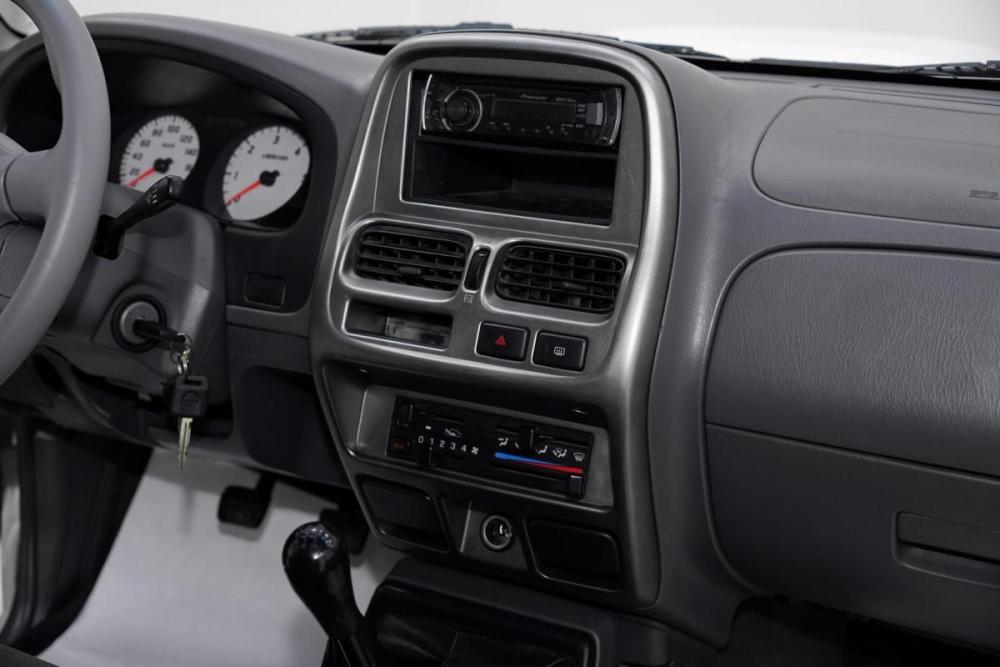 Nissan NP300 Москва  - изображение 9