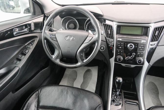 Hyundai Sonata VI (YF) с пробегом 2011 года, цена 1 199 000 рублей, 220100 км, седан, Автокод Объявления