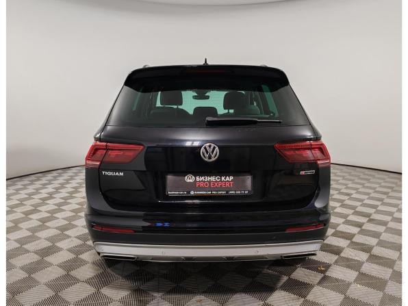 Volkswagen Tiguan II с пробегом 2019 года, цена 2 655 000 рублей, 112049 км, внедорожник, Автокод Объявления