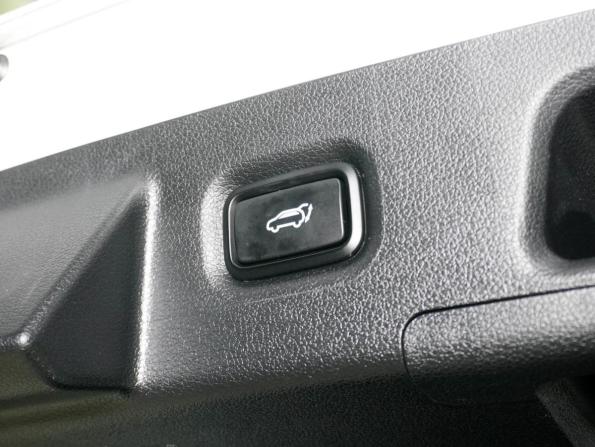 Hyundai Santa Fe IV Рестайлинг с пробегом 2021 года, цена 3 765 000 рублей, 69391 км, внедорожник, Автокод Объявления