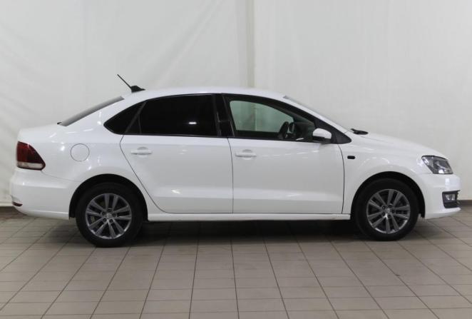 Volkswagen Polo V Рестайлинг с пробегом 2019 года, цена 780 000 рублей, 296623 км, седан, Автокод Объявления