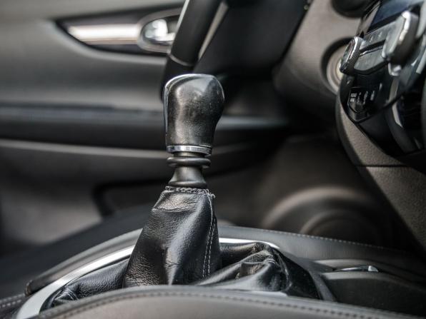 Nissan Qashqai II с пробегом 2017 года, цена 1 698 000 рублей, 111242 км, внедорожник, Автокод Объявления