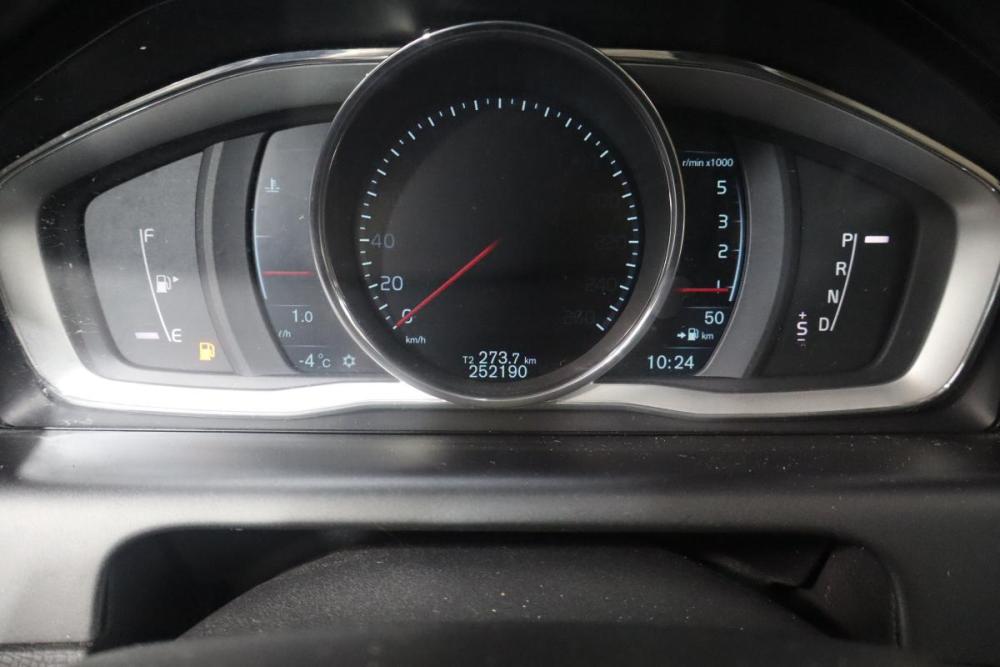 Volvo XC60 I Рестайлинг Санкт-Петербург  - изображение 15