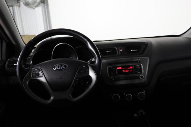 Kia Rio III Рестайлинг с пробегом 2016 года, цена 899 990 рублей, 202721 км, седан, Автокод Объявления
