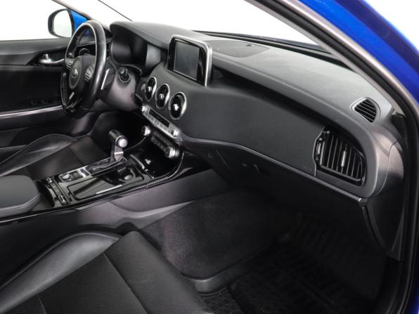 Kia Stinger I с пробегом 2018 года, цена 2 677 000 рублей, 80375 км, лифтбек, Автокод Объявления