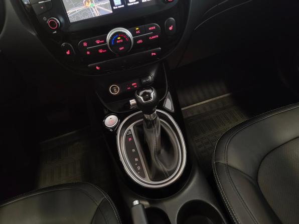 Kia Soul II Рестайлинг с пробегом 2017 года, цена 1 524 000 рублей, 184545 км, хэтчбек, Автокод Объявления
