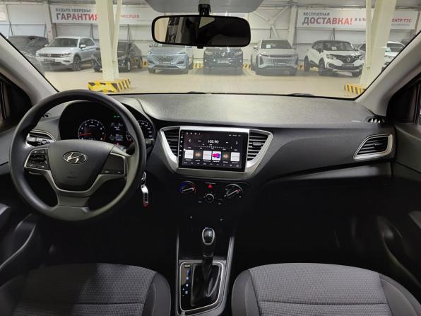 Hyundai Solaris II Рестайлинг с пробегом 2021 года, цена 1 690 000 рублей, 63500 км, седан, Автокод Объявления
