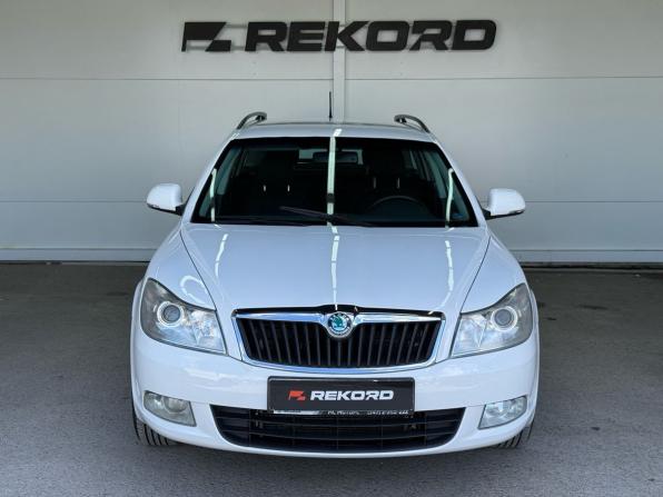 Skoda Octavia II (A5) Рестайлинг с пробегом 2012 года, цена 1 100 000 рублей, 165000 км, универсал, Автокод Объявления