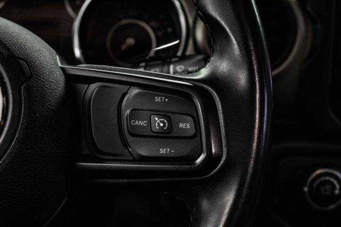 Jeep Wrangler IV (JL) с пробегом 2020 года, цена 5 999 000 рублей, 54517 км, внедорожник, Автокод Объявления