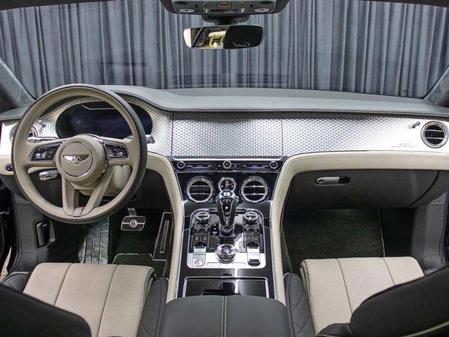 Bentley Continental GT III Москва  - изображение 15