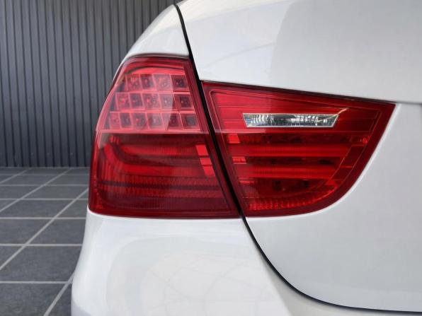 BMW 3 серии V (E90/E91/E92/E93) Рестайлинг с пробегом 2011 года, цена 1 177 000 рублей, 160012 км, седан, Автокод Объявления