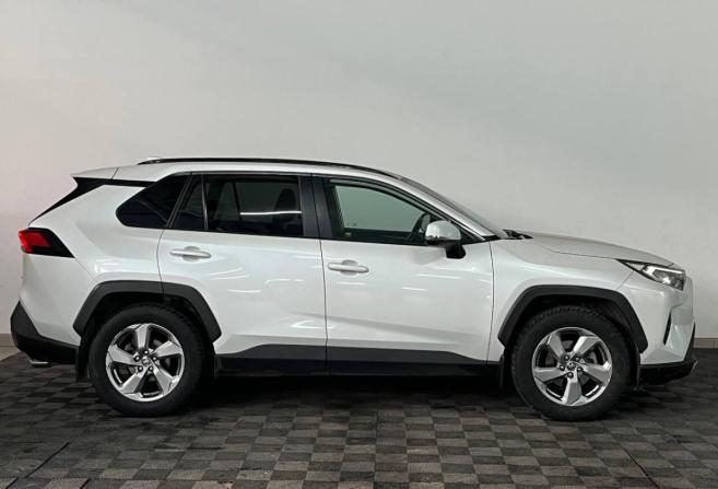Toyota RAV4 V (XA50) с пробегом 2021 года, цена 3 050 000 рублей, 88058 км, внедорожник, Автокод Объявления