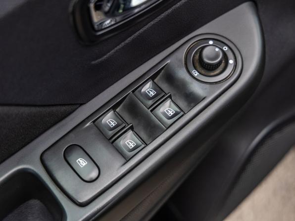 Renault Kaptur I с пробегом 2017 года, цена 1 148 000 рублей, 125145 км, внедорожник, Автокод Объявления