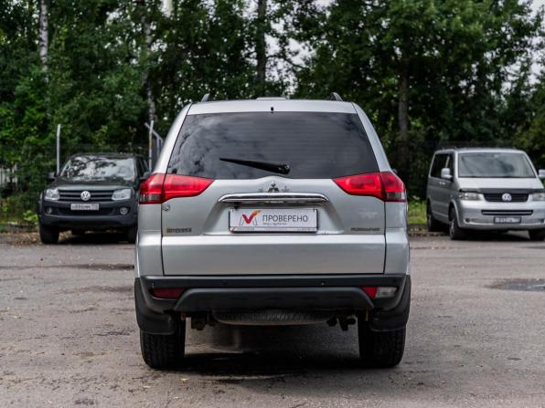 Mitsubishi Pajero Sport II Рестайлинг с пробегом 2015 года, цена 1 500 000 рублей, 272602 км, внедорожник, Автокод Объявления