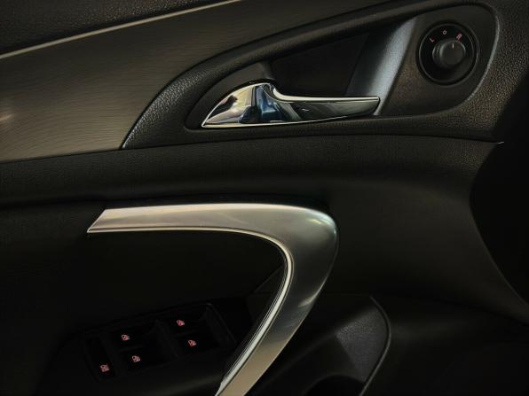 Opel Insignia I с пробегом 2012 года, цена 820 000 рублей, 199917 км, хэтчбек, Автокод Объявления