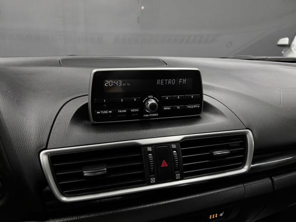 Mazda 3 III (BM) с пробегом 2014 года, цена 975 000 рублей, 232729 км, седан, Автокод Объявления