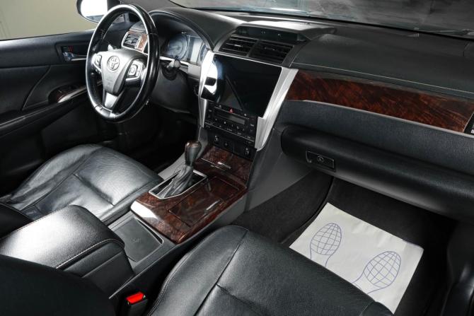Toyota Camry VII (XV50) Рестайлинг с пробегом 2016 года, цена 2 099 000 рублей, 185000 км, седан, Автокод Объявления