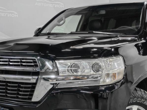 Toyota Land Cruiser 200 Series Рестайлинг 1 с пробегом 2012 года, цена 4 250 000 рублей, 200000 км, внедорожник, Автокод Объявления