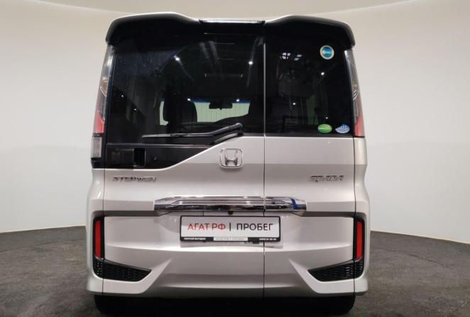 Honda Stepwgn V с пробегом 2015 года, цена 2 045 000 рублей, 117706 км, минивэн, Автокод Объявления