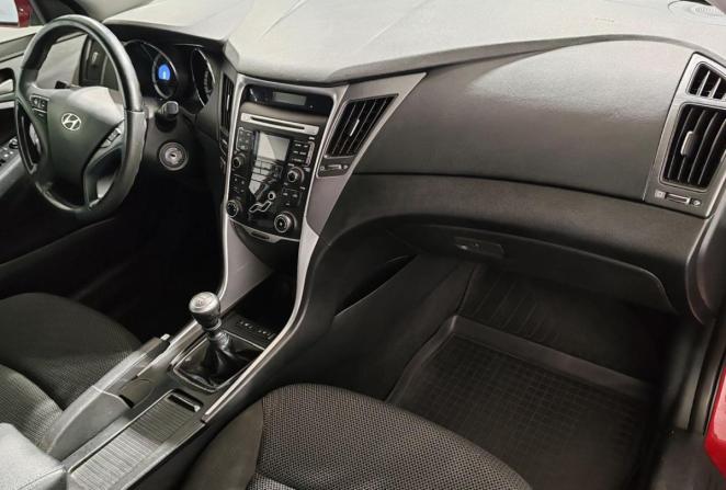 Hyundai Sonata V (NF) Рестайлинг с пробегом 2010 года, цена 850 000 рублей, 153731 км, седан, Автокод Объявления