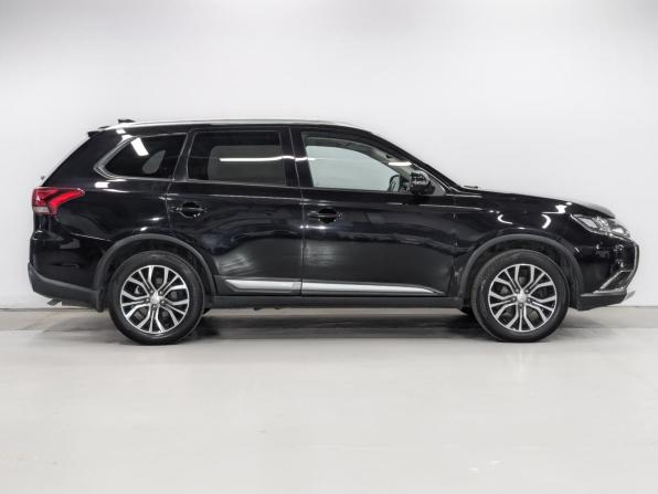 Mitsubishi Outlander III Рестайлинг 2 с пробегом 2017 года, цена 2 050 000 рублей, 120548 км, внедорожник, Автокод Объявления