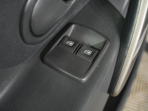 Renault Sandero II Рестайлинг с пробегом 2020 года, цена 1 280 000 рублей, 83823 км, хэтчбек, Автокод Объявления