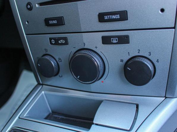 Opel Astra H Рестайлинг с пробегом 2009 года, цена 531 000 рублей, 177000 км, седан, Автокод Объявления